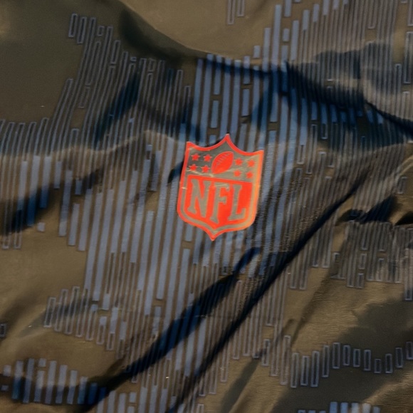 Patriots Youth Hooded Puffer Coat Mid Weight M - Picture 5 of 11